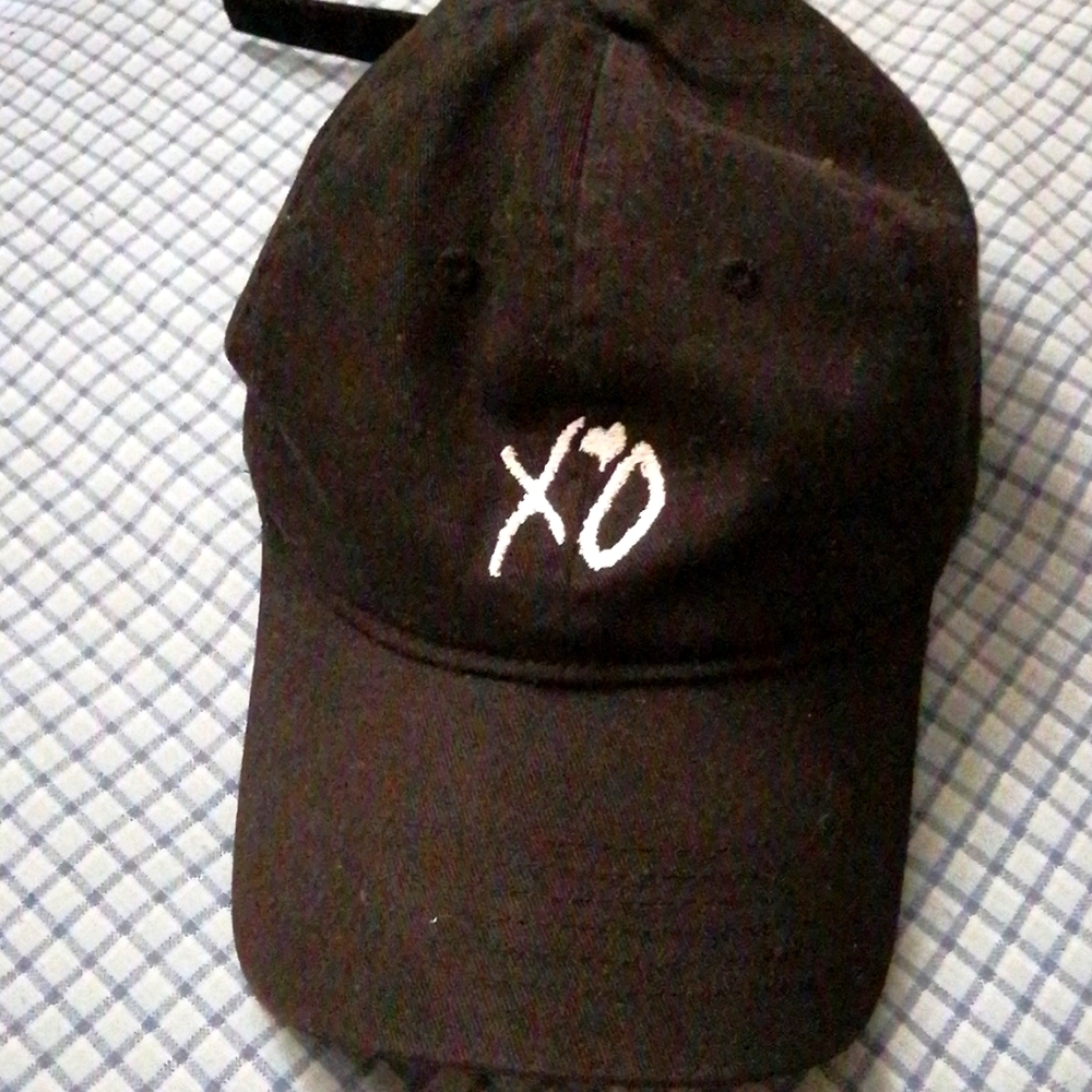 Xo hat - Picture 1 of 1